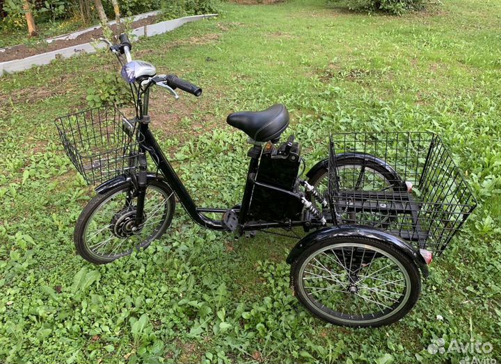 Трёхколёсный электровелосипед