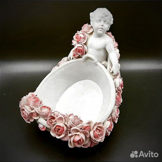 Антикварная жардиньерка