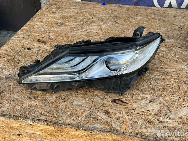 Передняя левая трех диод фара Toyota canry v70