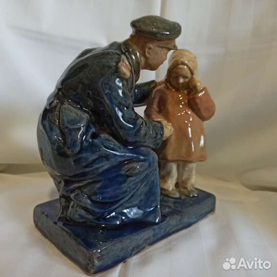 Потерялась, девочка и милиционер