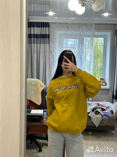 Свитшот fuckingawesome