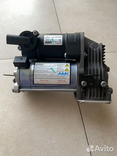 Компрессор пневмоподвески Mercedes X166