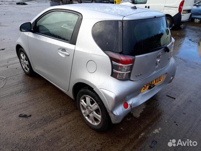 В разборе Toyota IQ