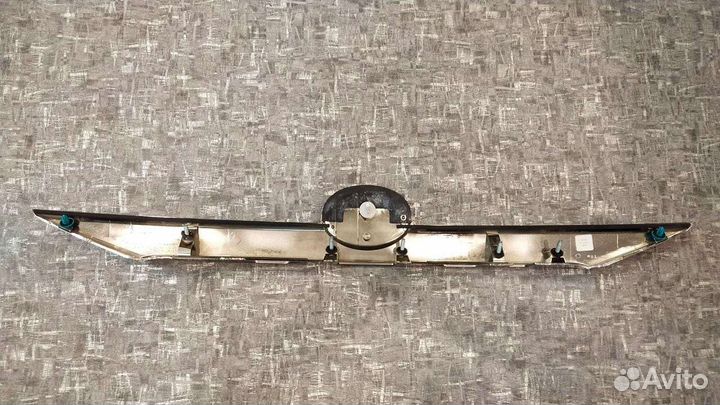 Накладка багажника Камри 50 под камеру и автооткры