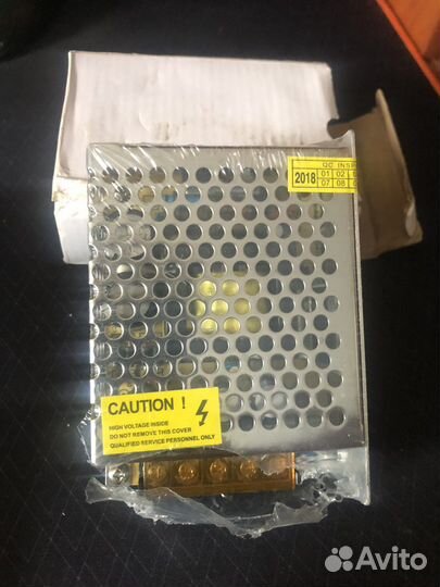 Блок питания на 12v. 100-120vac. 200-240 vac