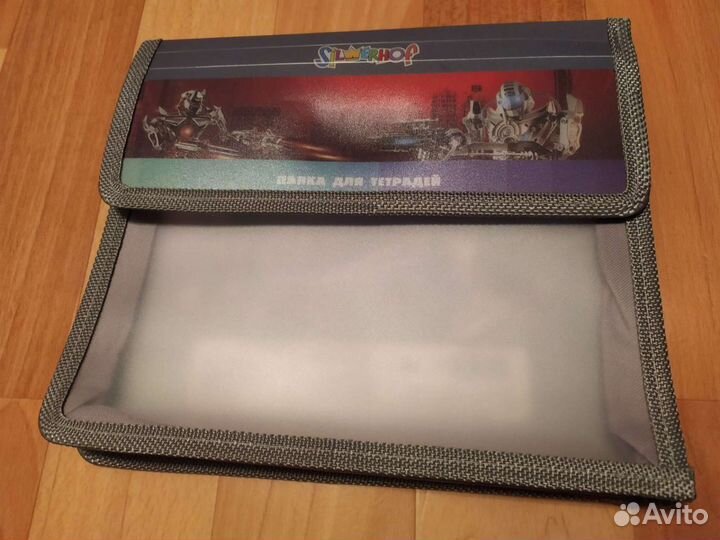 Пенал на молнии. Новый