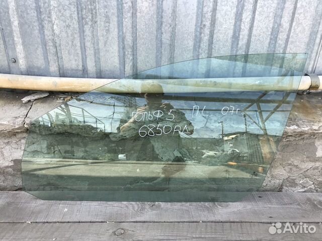 Стекло двери передней левой Volkswagen Golf V