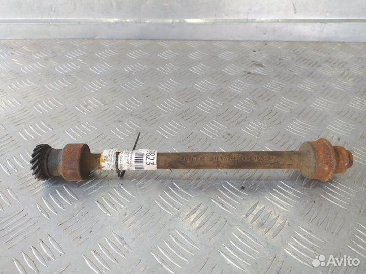 Вал масляного насоса Volkswagen Golf 1.8 16V