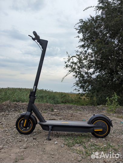 Электросамокат Ninebot KickScooter Max G30