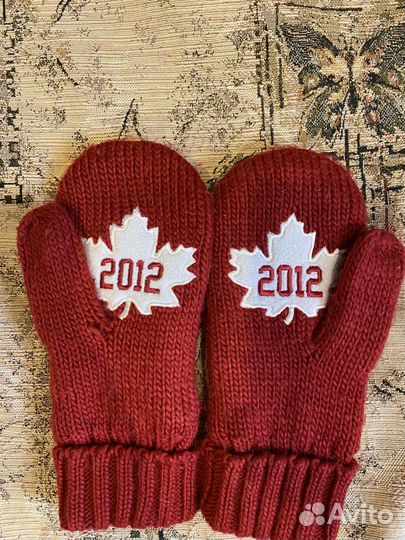 Коллекционные варежки 2012г