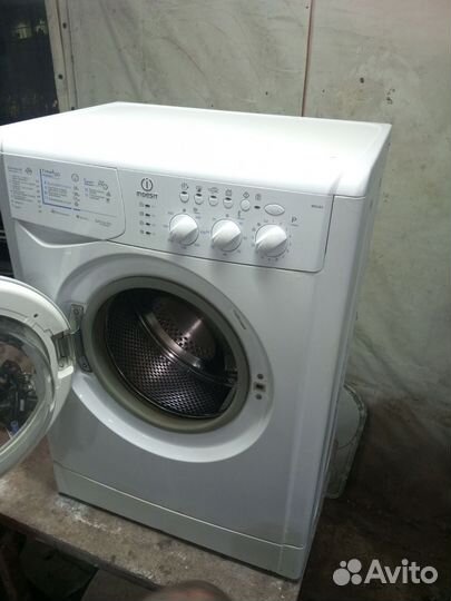 Стиральная машина indesit 5кг