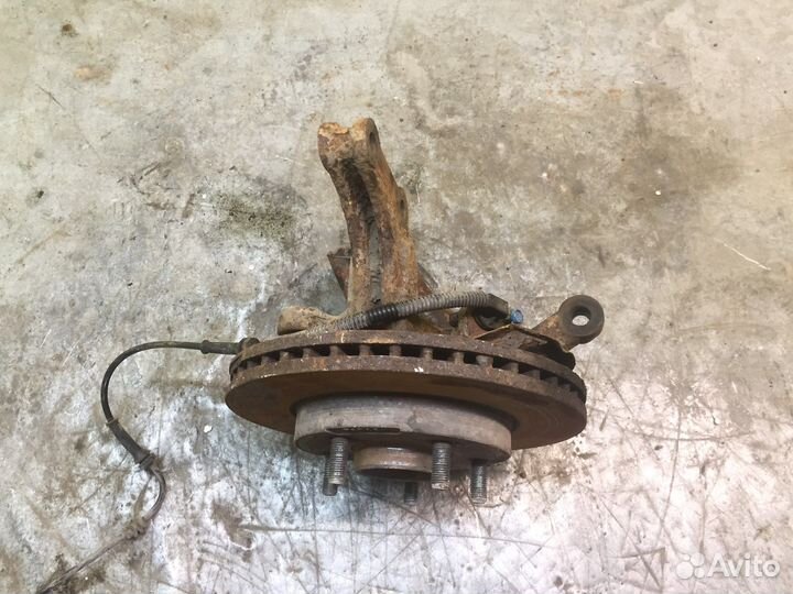 Поворотный кулак левый тагаз вега с100