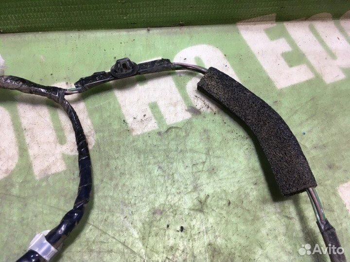 Проводка двери задняя левая Nissan Skyline PV36