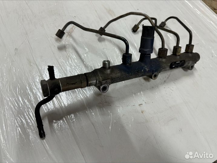 Топливная рампа hyundai/KIA