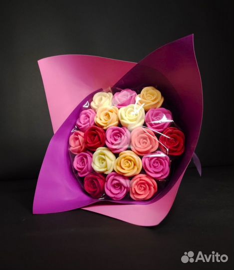 Розы из Белого Шоколада - 19 шт в Букете