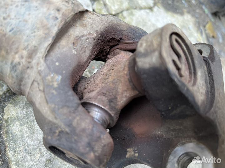 Карданный вал задний Ford Ranger Mazda BT50 2.5