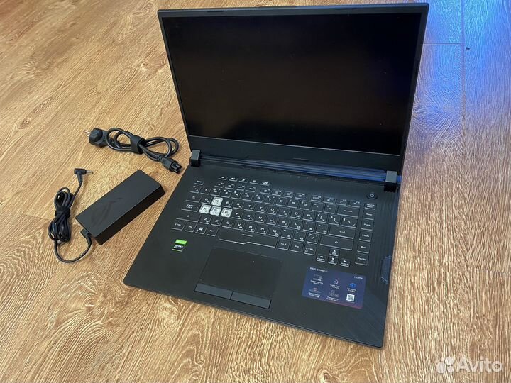 Asus rog strix g15