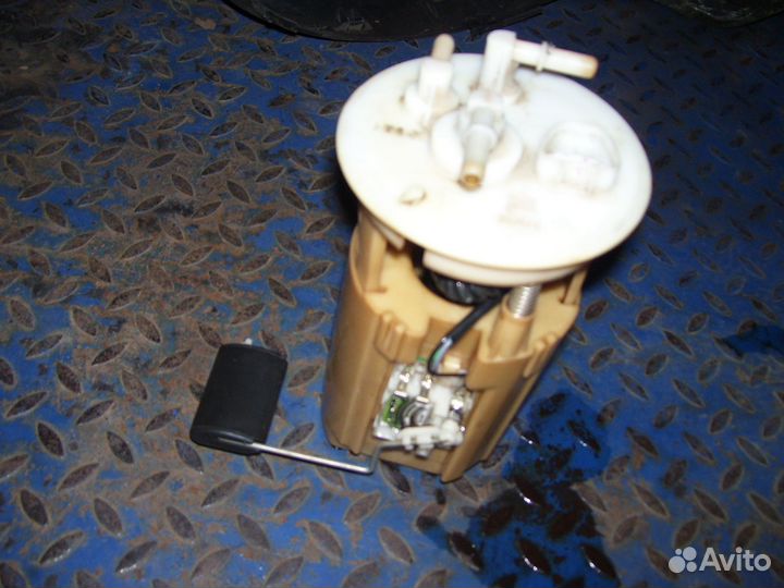 Хендай акцент насос топливный