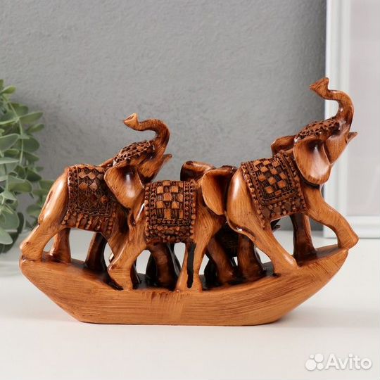 Сувенир полистоун 'Пять слонов с попоной на подста
