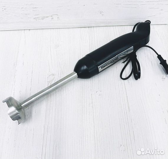 Погружной блендер redmond RHB-2996