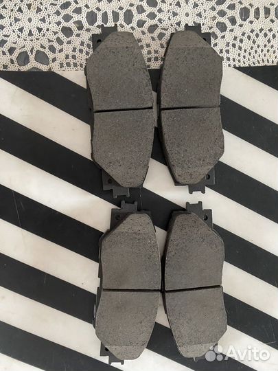 Тормозные колодки передние rav4