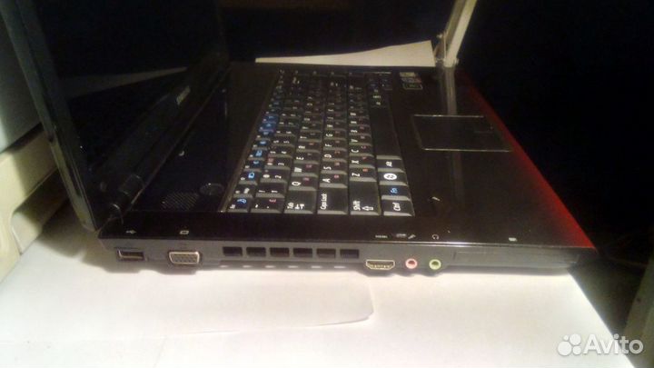 Ноутбук Samsung NP-R560