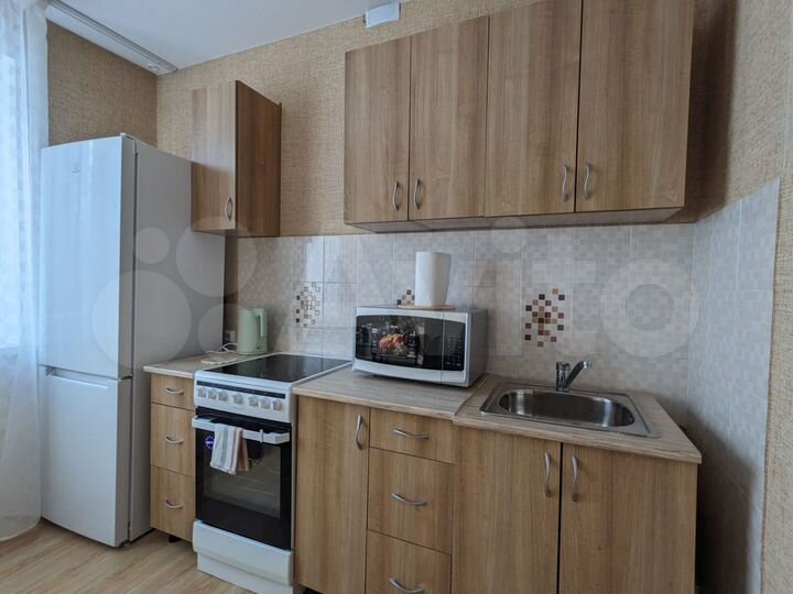 2-к. квартира, 54 м², 3/10 эт.