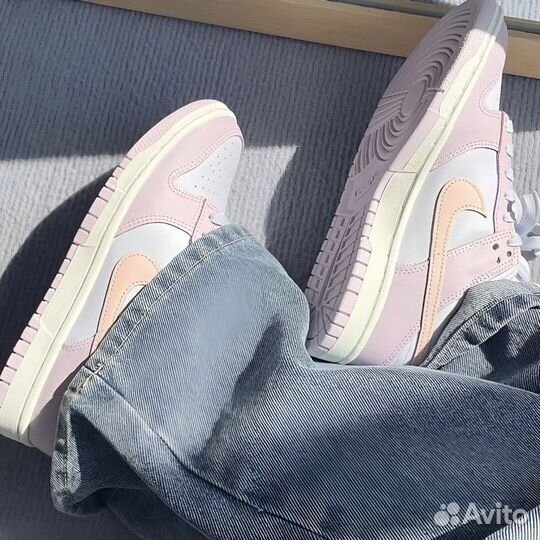 Nike Dunk Low Easter 2022