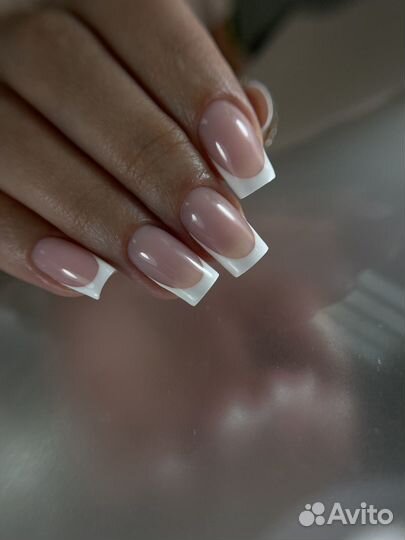 Маникюр педикюр топ-мастер Сочи центр