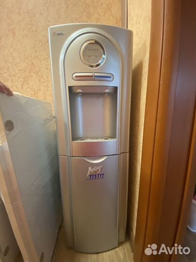 Продам кулер для воды