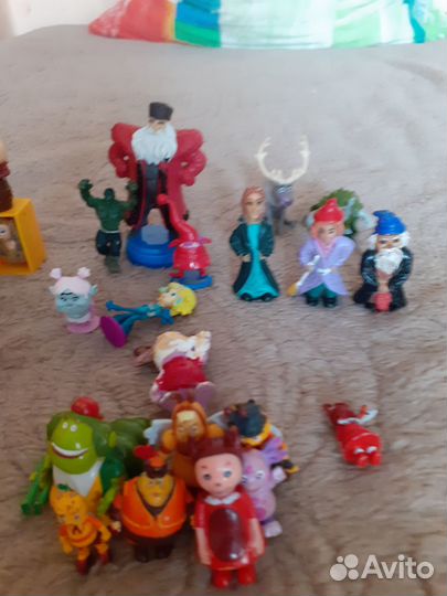 Игрушки из киндера