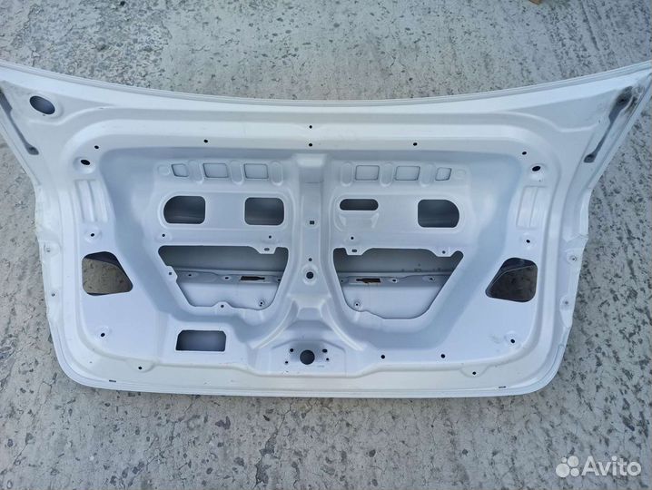 Крышка багажника Subaru Legacy Субару Легаси