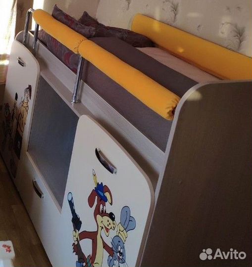 Продам детскую кровать с ортопед. матрасом