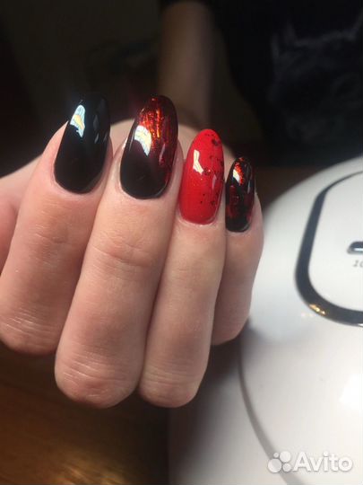 Мастер маникюра и педикюра