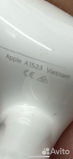 Правый наушник airpods 1 A1523