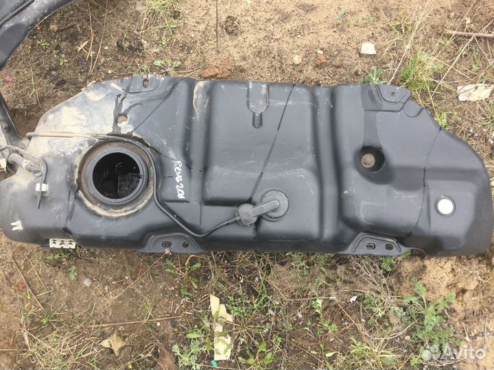 Топливный бак бензобак Пежо Peugeot 206