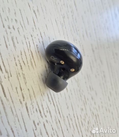 Беспроводные наушники Samsung galaxy buds +