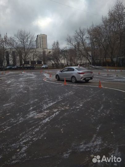 Автоинструктор по вождению