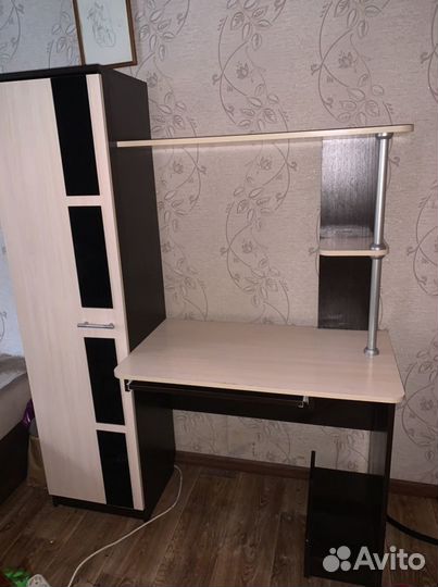 Письменный стол с пеналом