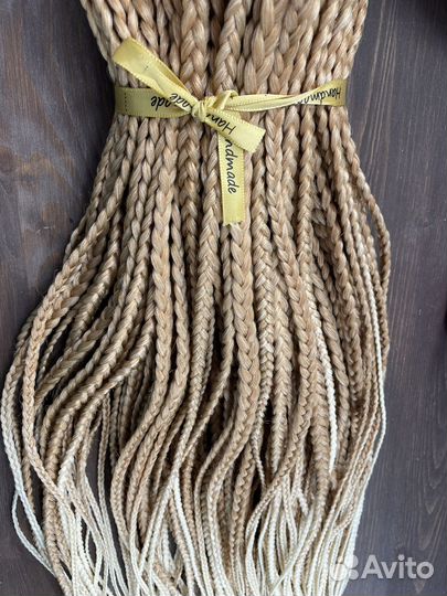 Де косы Канекалон