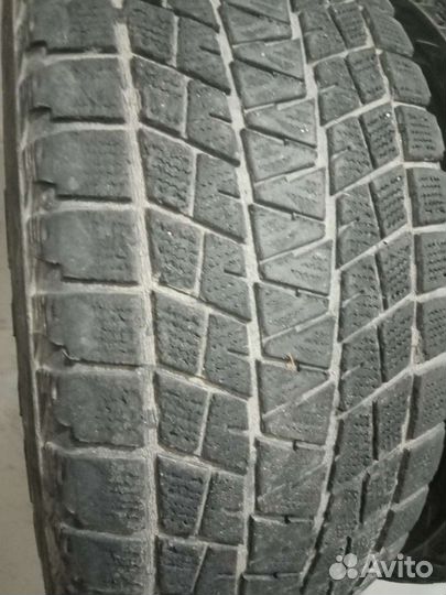 Bridgestone Blizzak DM-V1 285/60 R18