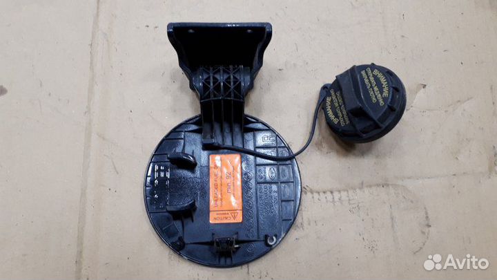 Лючок бензобака Hyundai Solaris RB G4FC 2014