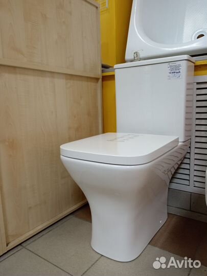 Унитаз безободковый напольный