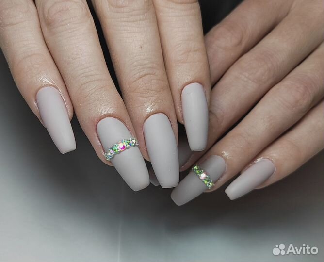 Маникюр, наращивание ногтей в зеленой роще