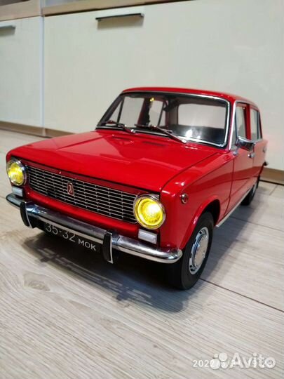 Жигули ваз 2101 модель ашет коллекция 1:8