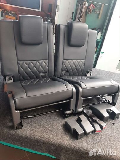 Третий ряд сидений mitsubishi pajero