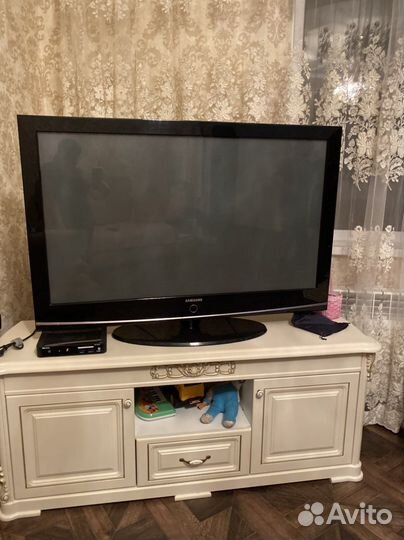 Телевизор samsung