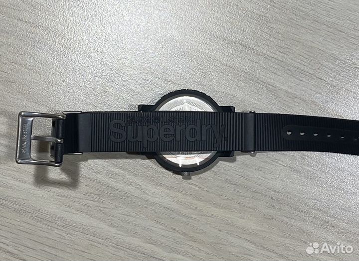 Часы Superdry