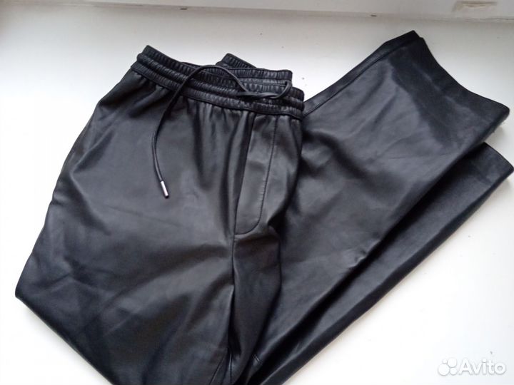 Кожаные штаны mango