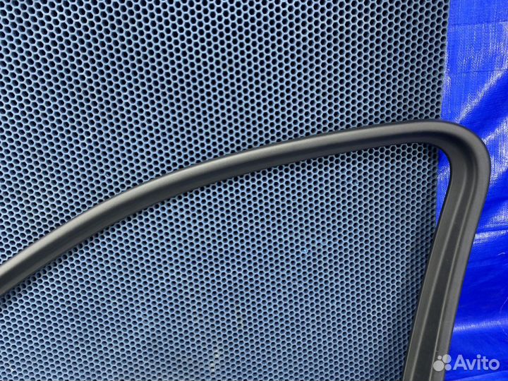 Накладка рамки двери перед право Touareg NF FL